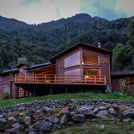 La Cabana Fishing Lodge Puerto Ramirez Exterior photo